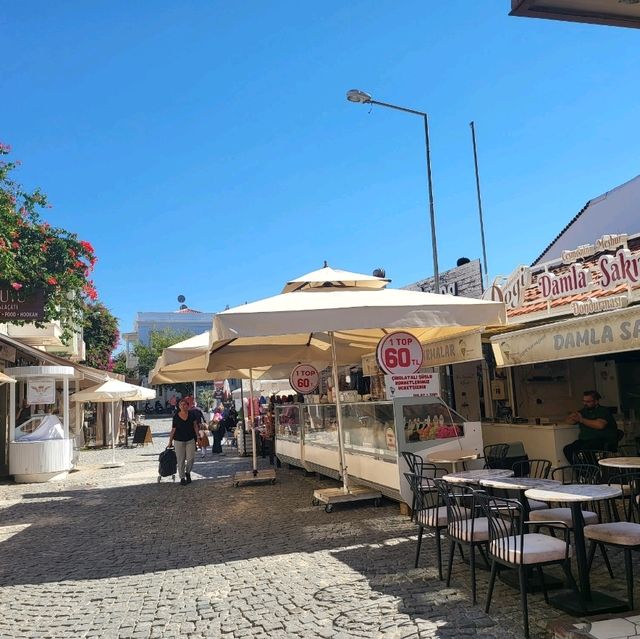 🌸💫 Alaçatı – Where Time Slows and Beauty Speaks! 🇹🇷💙
