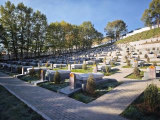 Hezuo’s Hidden Gem: Paying Respect at the Martyrs Cemetery 🌄🇨🇳