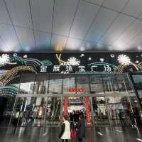 逛逛深圳金展珠寶廣場