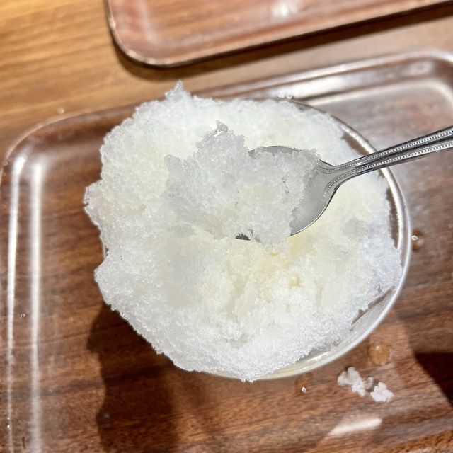 枚方で人気の老舗氷店のかき氷「枚方凍氷」