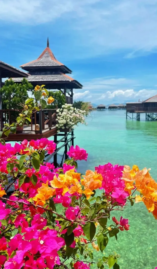 มาบูเกาะ - สีน้ำเงินที่บริสุทธิ์เหมือนน้ำ, ดูเหมือนจะเป็นสวรรค์บนโลก!