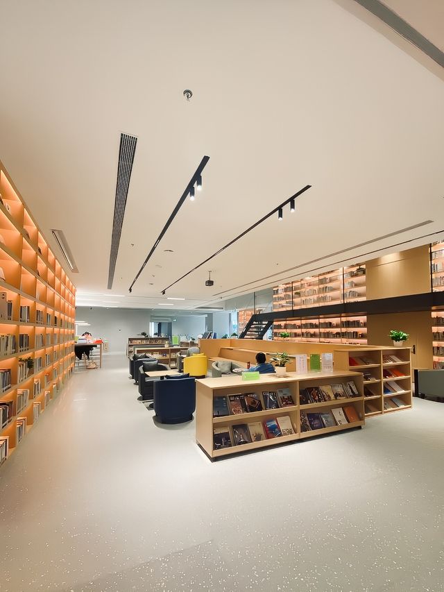 深圳福田街道圖書館|這裡真的很夢幻