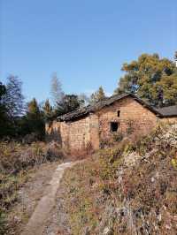 千島湖施家坪古村落｜被遺棄的土房村落丨人少安靜丨免收門票