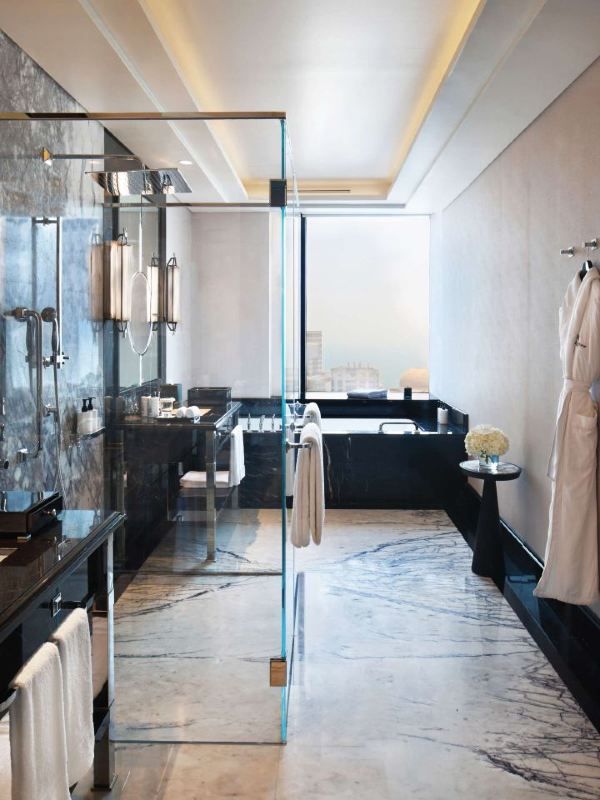 🌟 Dazzling Doha Stay: Waldorf Astoria's Opulence 🌟