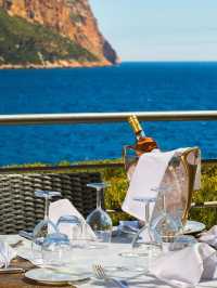 🌟 Cassis Getaway: Les Roches Blanches' Charm 🌊🏨