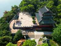 國內最牛的建築，整個閣樓建在沙堆裡