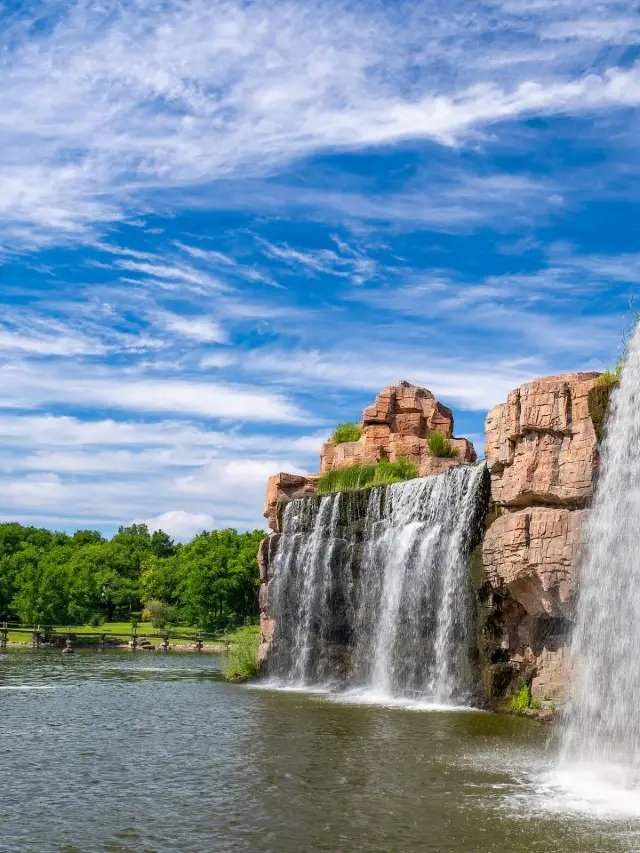 🌟 Harbin's Hidden Gems: Ice, Spas & River Views 🌟