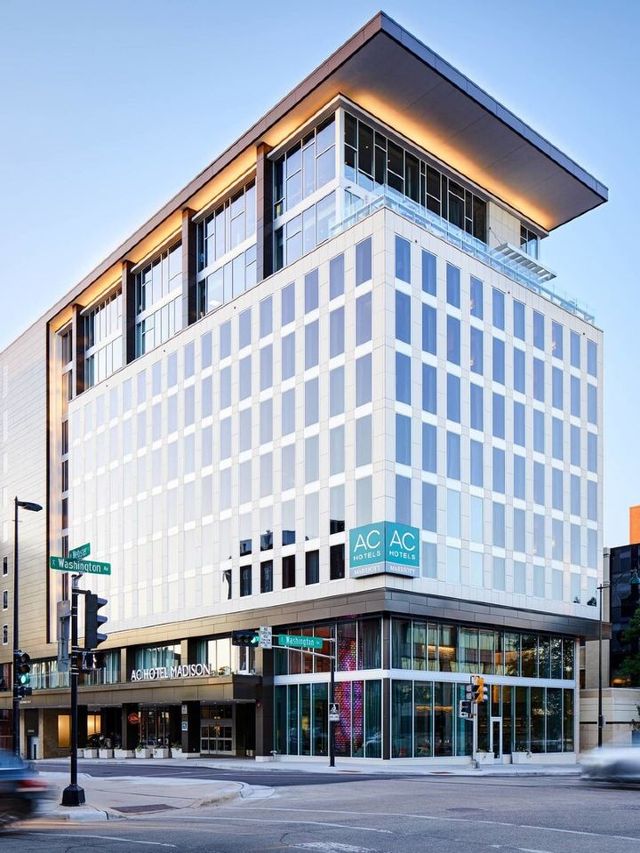 Madison's Must-Stay Getaway Spots 🌟🏨✨