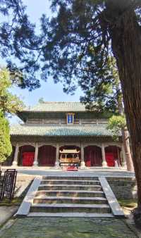 千年孟府孟廟，儒風雅韻：走進孟廟孟府，探尋亞聖孟子的思想殿堂。