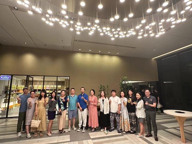 《曼谷萬怡酒店：都市中的寧靜港灣》  在曼谷這座充滿活力與魅力的城市中，曼谷萬怡酒店宛如一顆璀璨的明珠。