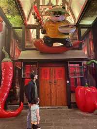 Leshan’s vibrant commercial street