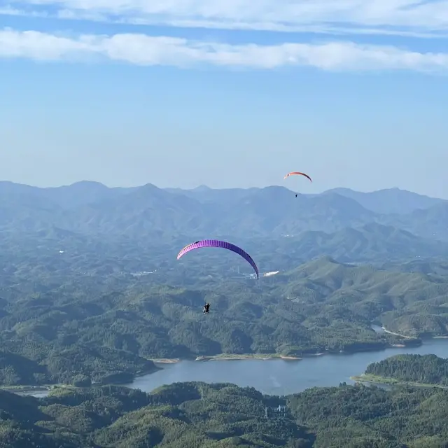 Paragliding in Anji, a once-in-a-lifetime experience