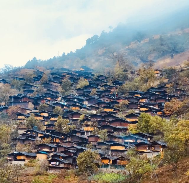 傈僳族神秘古村