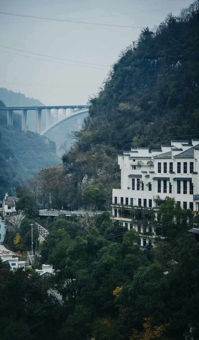 中國最美國道之一的G348起點在湖北宜昌