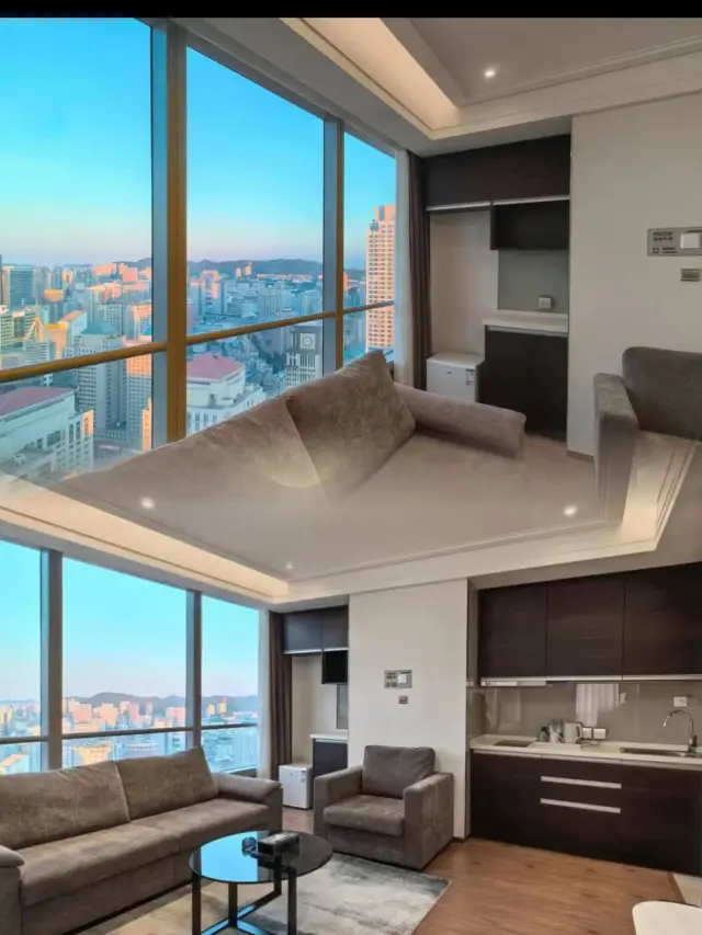 One of the must-stay hotels in Dalian, offering a luxurious and comfortable experience