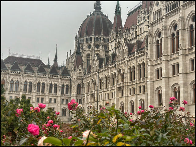 Hungarian parliament building 🤩