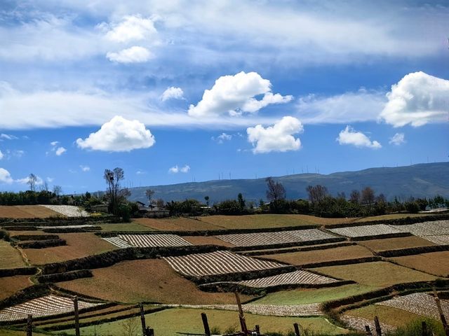 大涼山彝族村寨