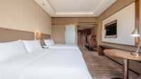 Check In at the All-New Dongfeng Square! Stay at Crowne Plaza to Unlock Kunming’s Hottest Experience