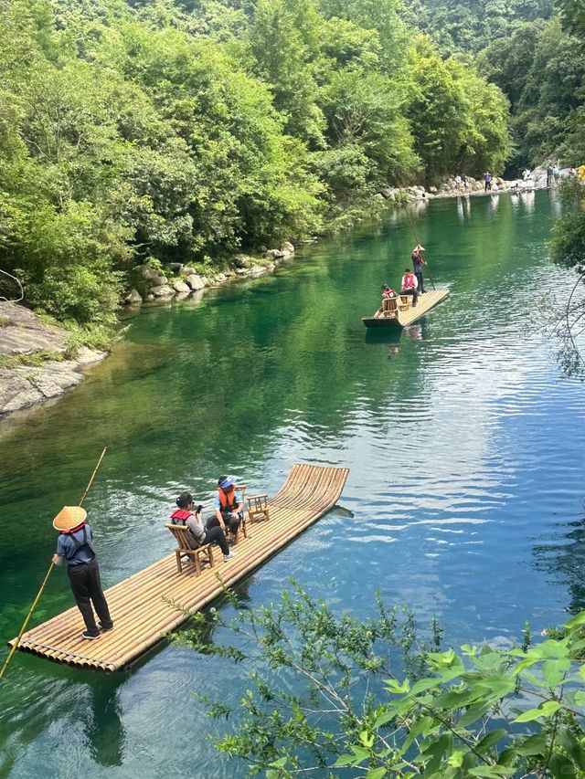 暑期末的溯溪之旅！皖南自駕遊必住民宿推薦