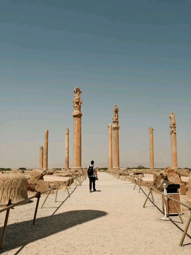 ✨Persepolis: Walking Among the Kings of Ancient Persia 🏛️🌄