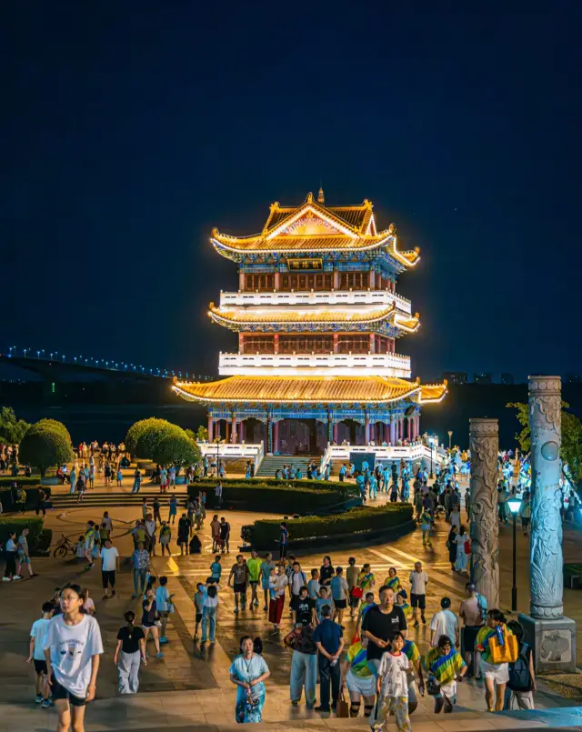 Dahong Mountain → Huzhao Mountain in Jingshan｜A Vertical Journey from a Buddhist Sanctuary to Forest Wilderness
