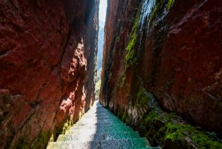 資源深度遊：丹霞碧水間的治癒之旅，每步都是驚喜