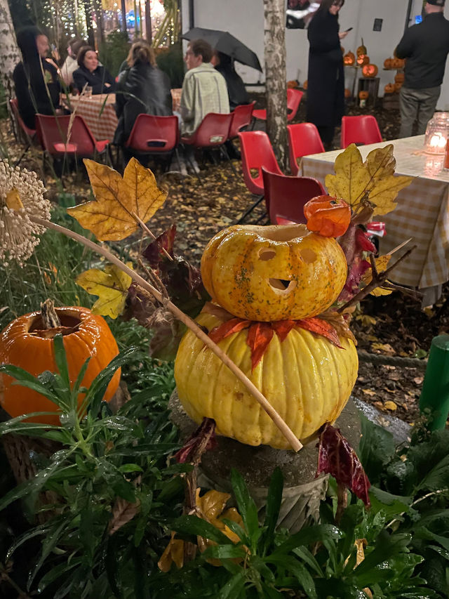 Enchanting Community Haven in Hackney