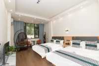 我住進了一座被群山環抱的「秘密花園」