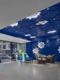 從文林街的銀杏黃到夢景遇見的深藍夜