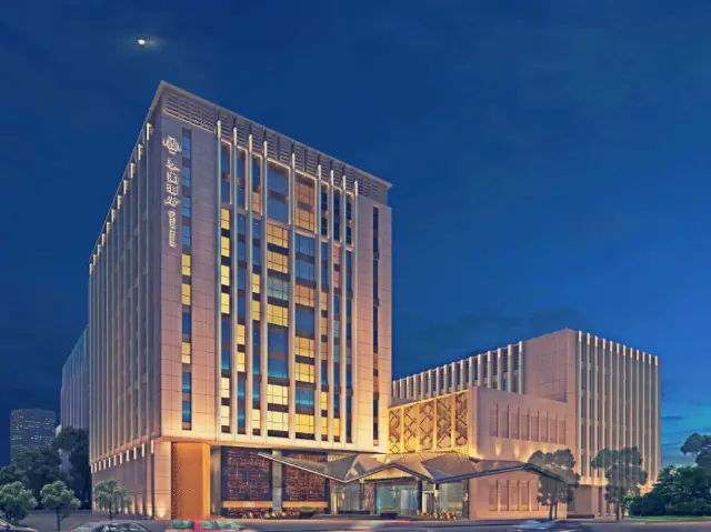 Experience the Jing Tai Fu Hotel: A tranquil five-star choice amidst the bustling city.