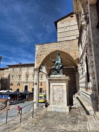 Perugia Old Town Walking Guide