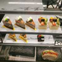 The hub bar & deli
