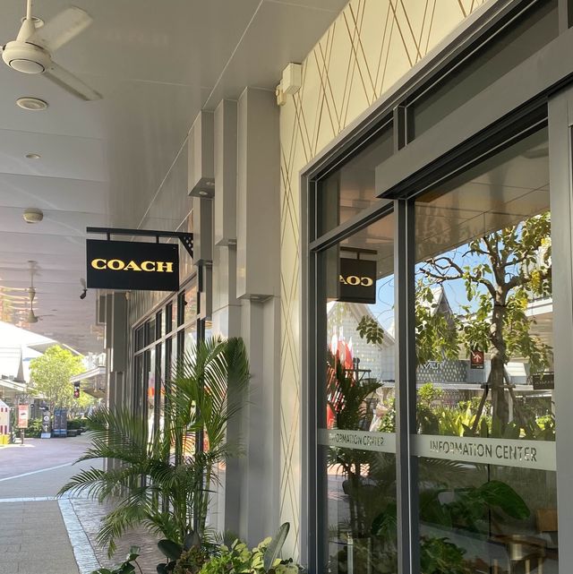 Luxury Outlet  Bangkok Thailand near airport