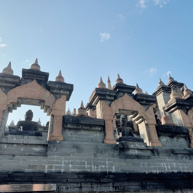 ไปไหว้พระที่วัดประชาคมวนาราม (วัดป่ากุง) ร้อยเอ็ด