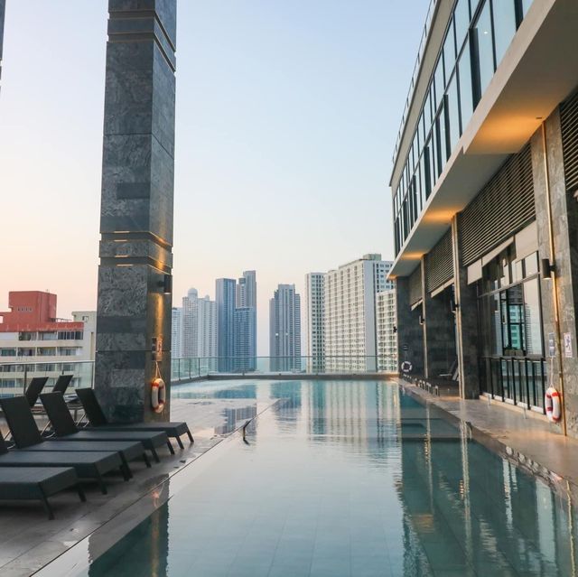 Brighton Grand Hotel Pattaya ที่พักย่านนาเกลือพัทย