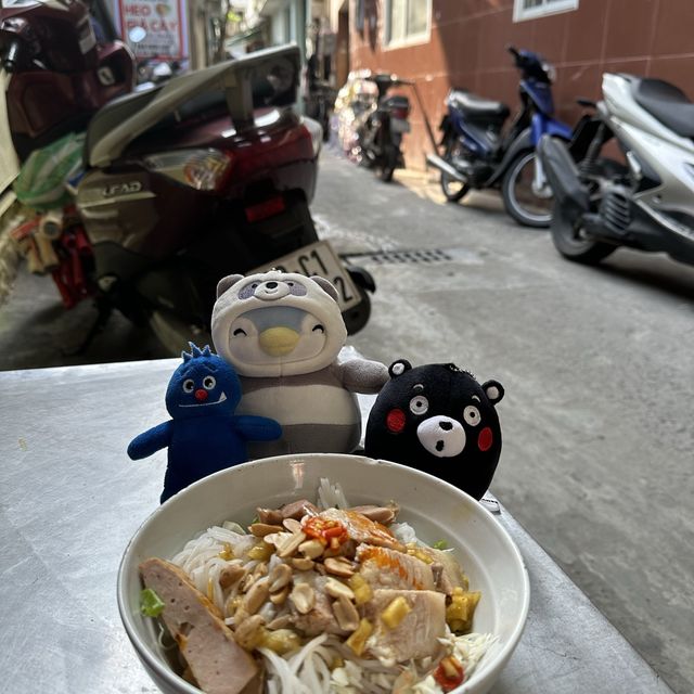 撈米線嘆咖啡剪頭髮逛超市🥰