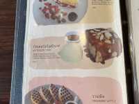 ร้านกาแฟน่ารัก บรรยากาศริมทะเล ชิลๆ ริมปากน้ำ
