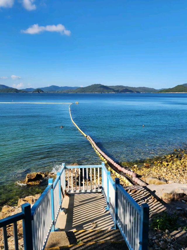 📍西貢| 毫不起眼的沙灘🌊| 淺藍色圍欄👋