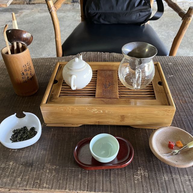 【伊根の舟屋 台湾茶専門店 靑竈（ちんざお）】