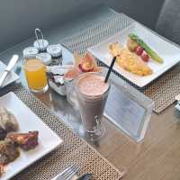 BREAKFAST SPREAD @EXECUTIVE LOUNGE HILTON PJ