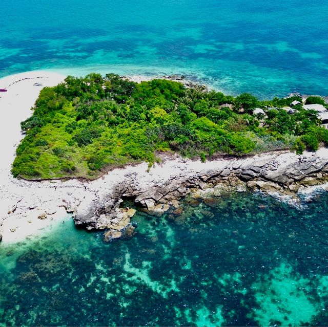 UNCROWDED BEACHES IN PANGASINAN, PHILIPPINES 