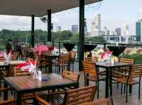 Holiday Inn Express Singapore Clarke Quay.
