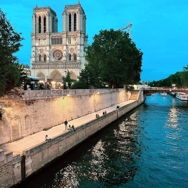 A must-visit: Seine River in Paris, France 🇫🇷