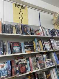 แนะนำ “ร้านหนังสือต่างชาติมือสอง” ที่ถนนข้าวสาร