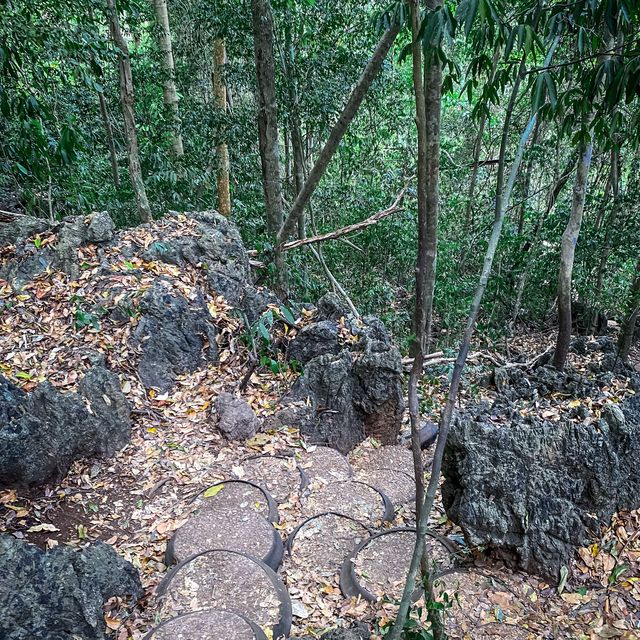 อุทยานธรรมเขานาในหลวง….สายบุญต้องมา’