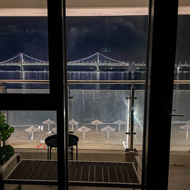 釜山海景住宿推薦｜廣安里沙灘第一排，一晚不到$2000日出日落美景盡收眼底❤️