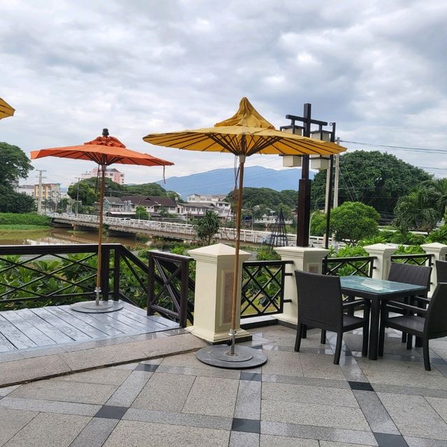 อาหารเช้าที่ Centara Riverside Chiang Mai 