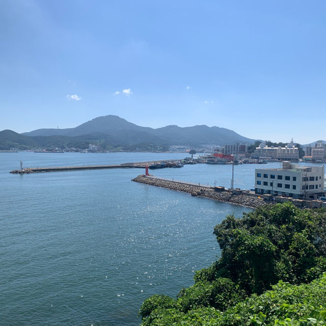 바다의 절경을 한눈에 보면 산책할 수 있는 곳 ‘이순신 공원’
