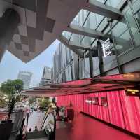 Mandarin Gallery - a more upscale shopping ma