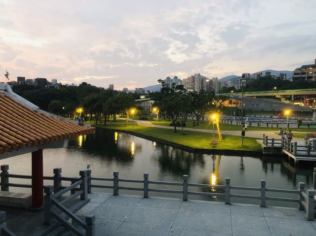 台北｜🌳🌅 Dahu Park 大湖公園